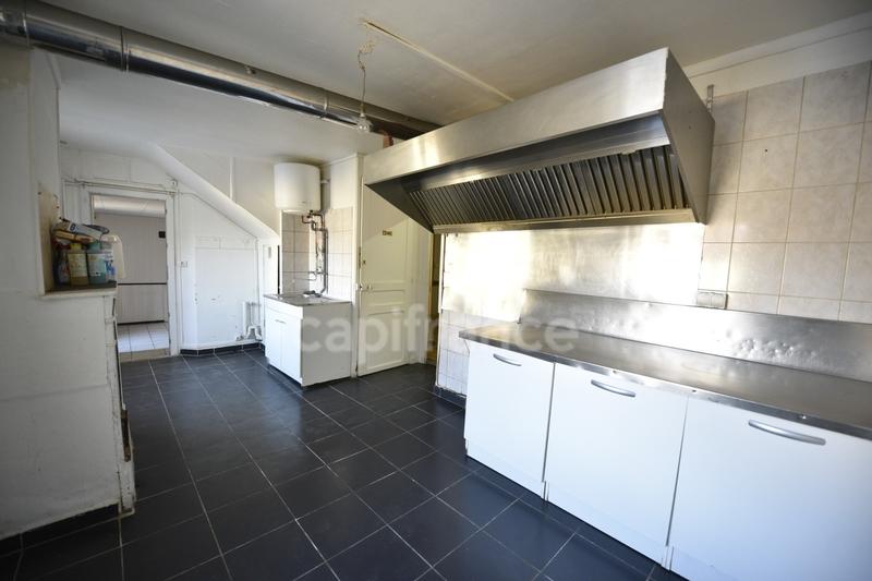 Local d'activité / Entrepôt - 160 m² - 7 pièces