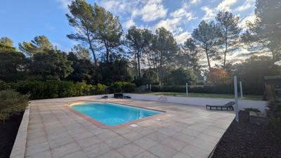 Villa - 99 m² - 4 pièces