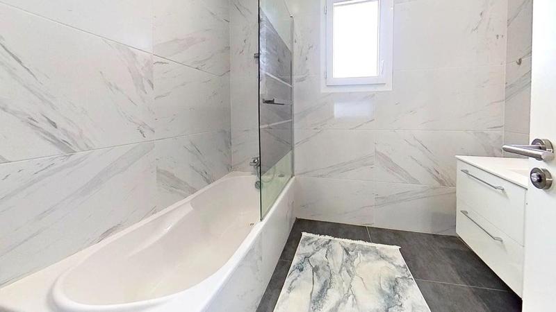 Maison - 102 m² - 4 pièces