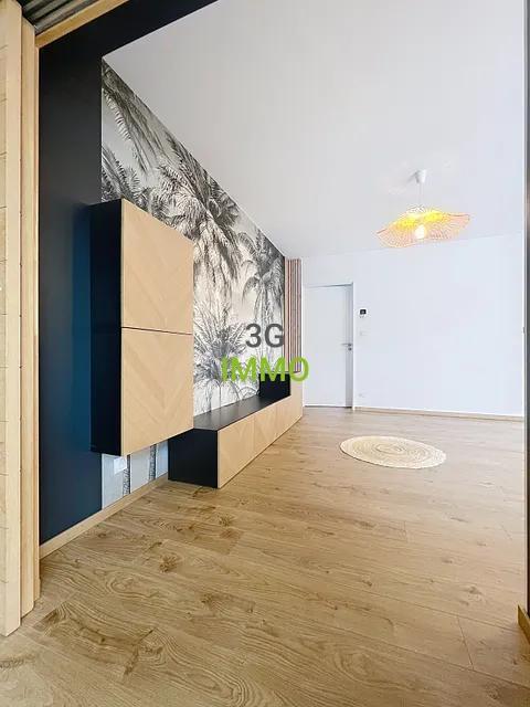 Maison - 121 m² - 6 pièces