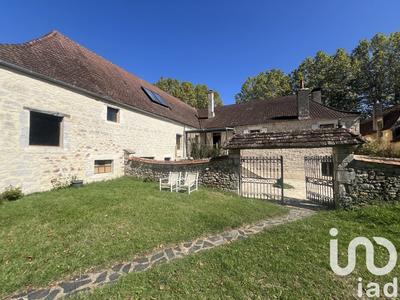 Maison - 357 m² - 11 pièces