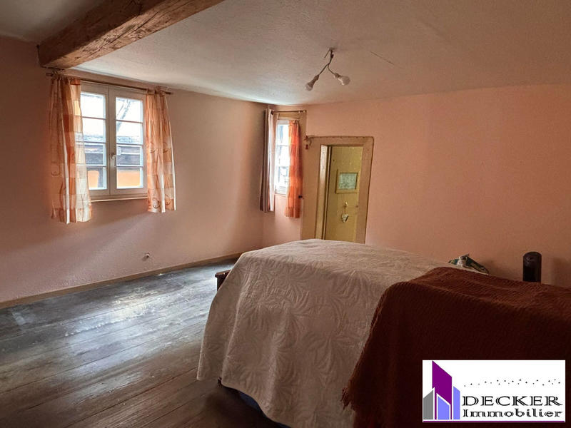 Maison traditionnelle - 89 m² - 6 pièces