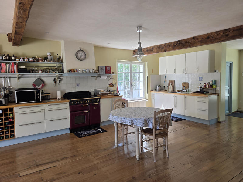 Maison - 262 m² - 7 pièces