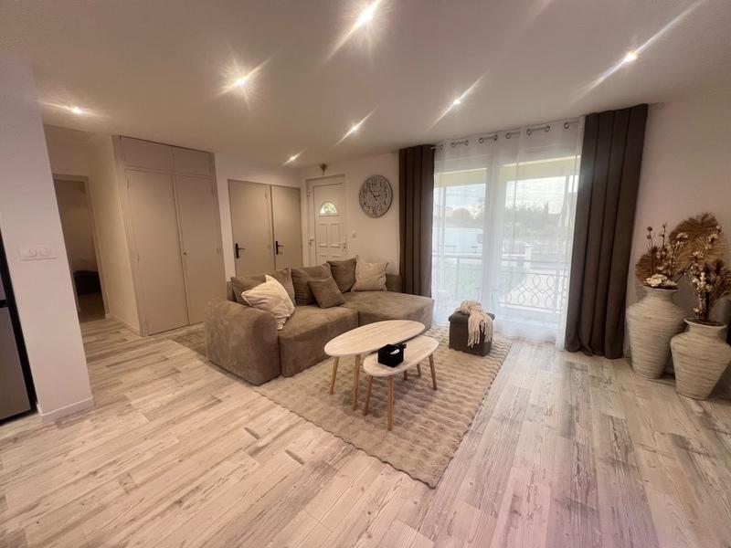 Maison - 99 m² - 5 pièces