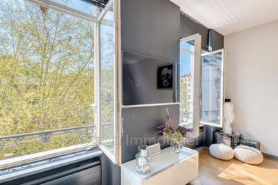 Appartement - 75 m² - 3 pièces