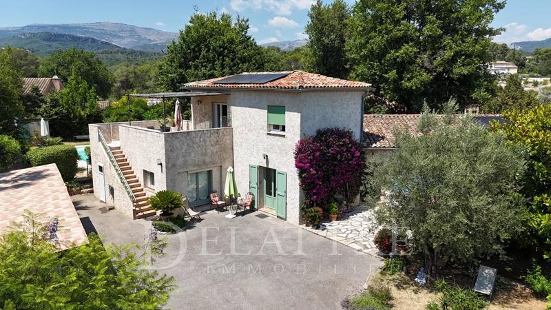 Maison - 152 m² - 4 pièces