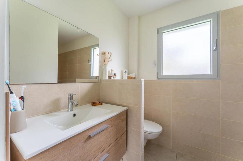 Maison - 196 m² - 8 pièces