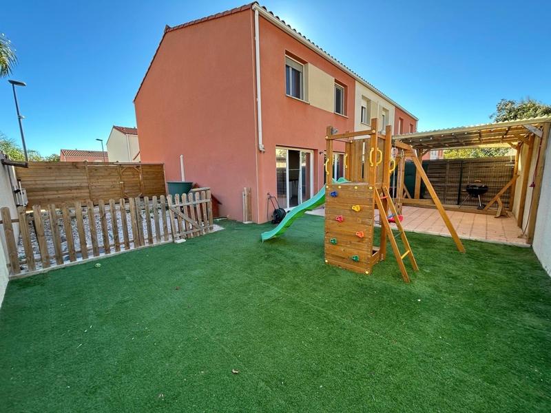 Maison - 90 m² - 4 pièces