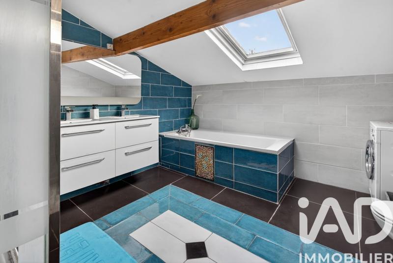 Maison - 150 m² - 7 pièces