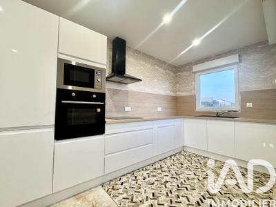 Maison - 82 m² - 5 pièces