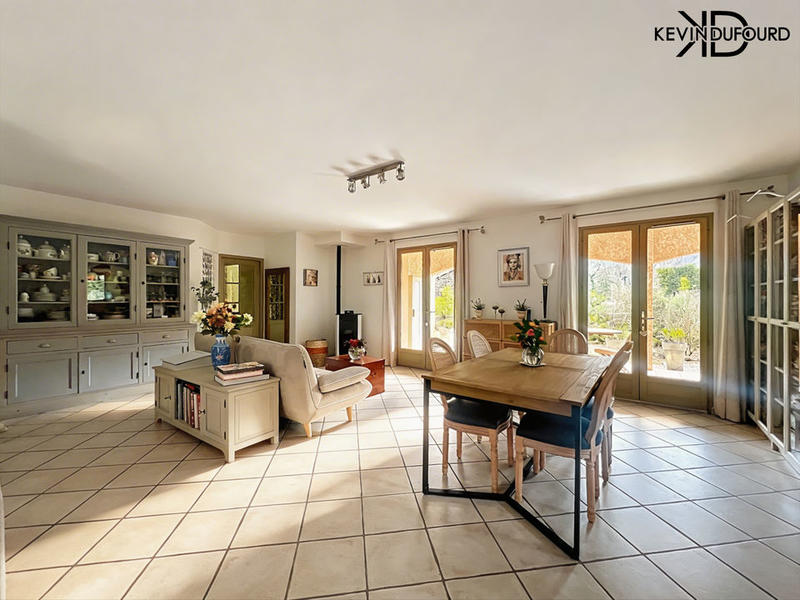 Maison - 140 m² - 6 pièces