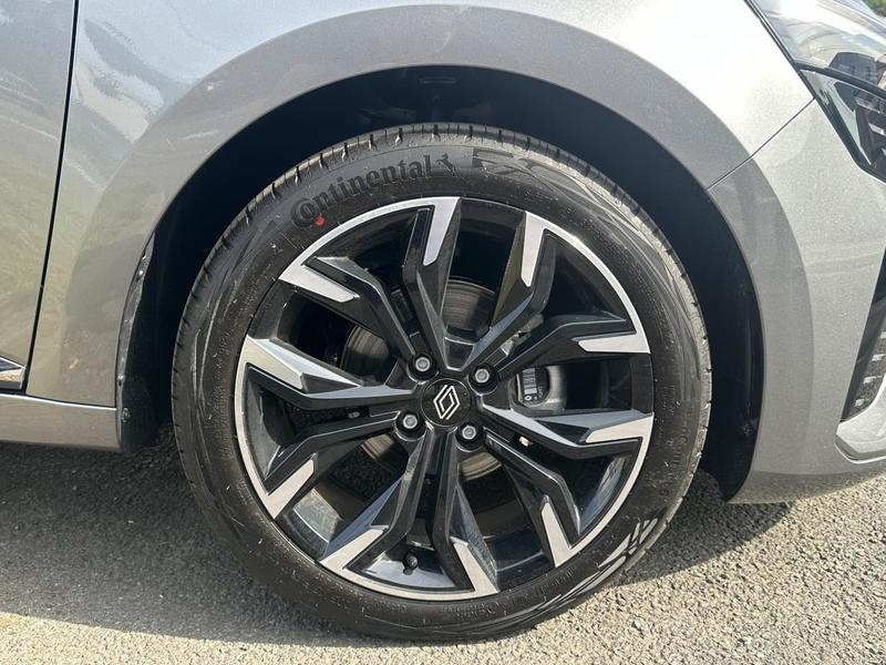 Renault Clio Techno 90 Tce Automatique + Options