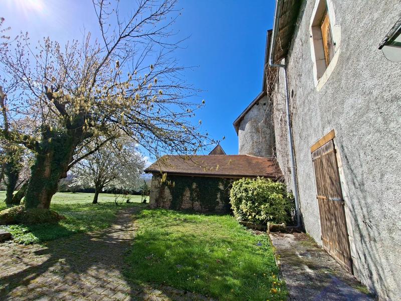 Château - 150 m² - 15 pièces