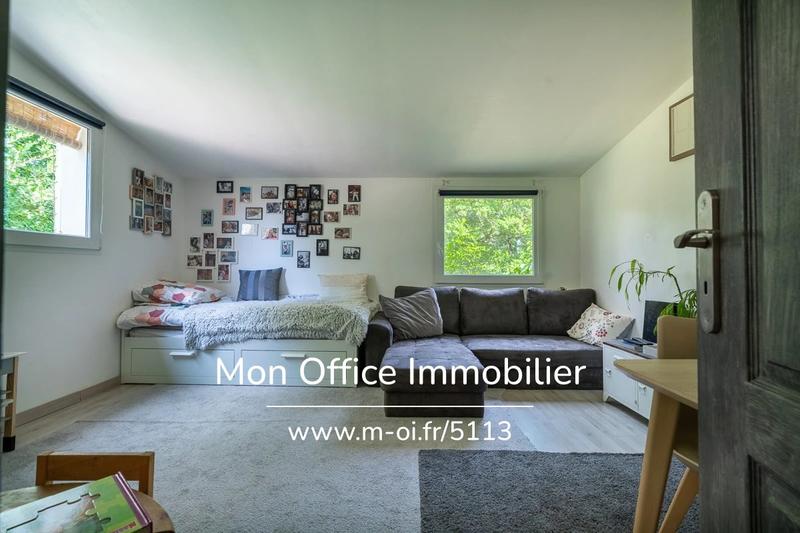 Villa - 251 m² - 10 pièces