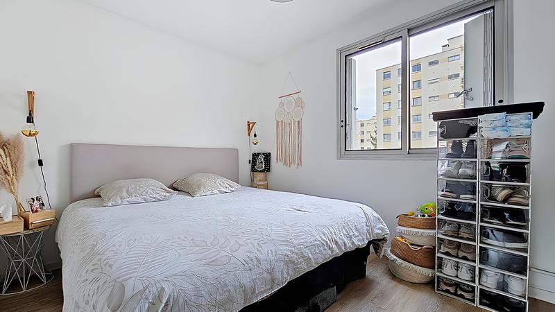 Appartement - 90 m² - 5 pièces