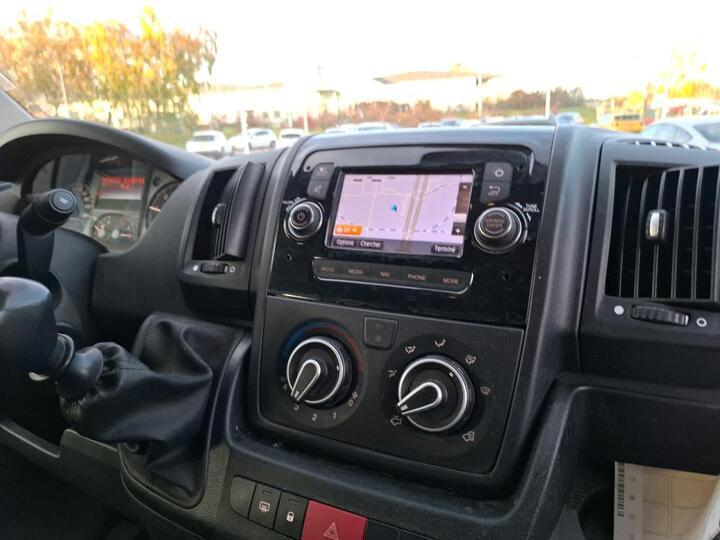 Citroën Jumper II (2) Fourgon 2.2 Bluehdi 140 s&amp;S Control L2h2 35