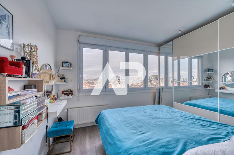 Appartement - 77 m² - 4 pièces