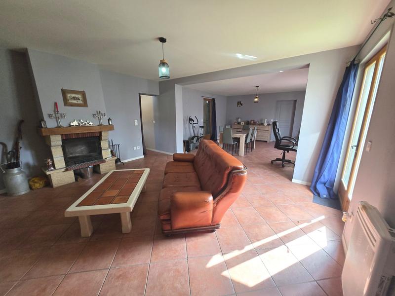 Maison - 179 m² - 5 pièces