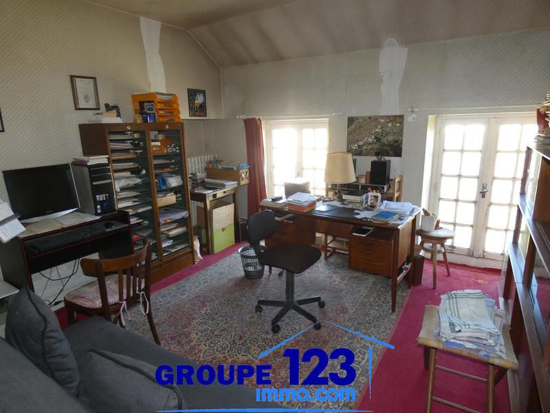 Maison - 268 m² - 8 pièces