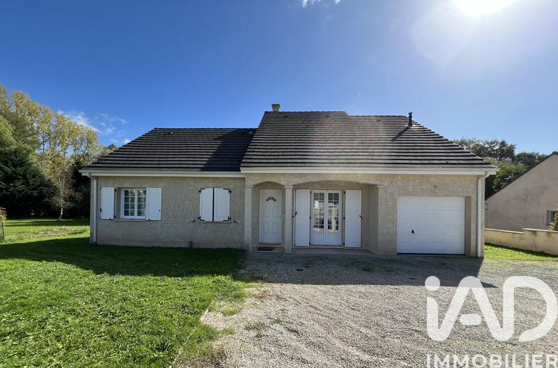 Maison - 95 m² - 5 pièces