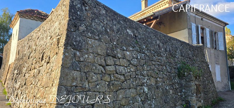 Maison - 183 m² - 7 pièces