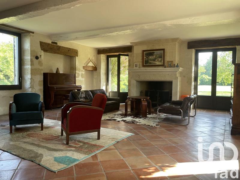 Maison - 409 m² - 8 pièces