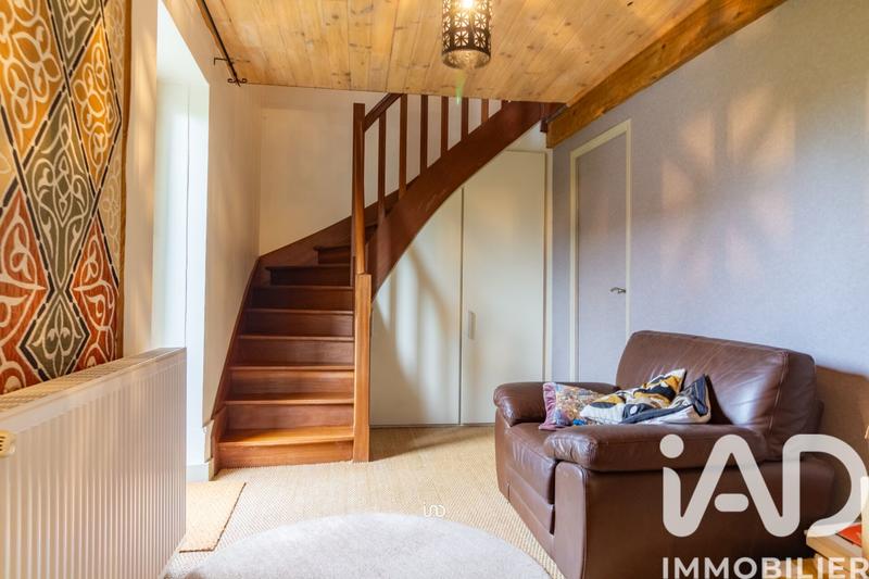 Maison - 210 m² - 7 pièces