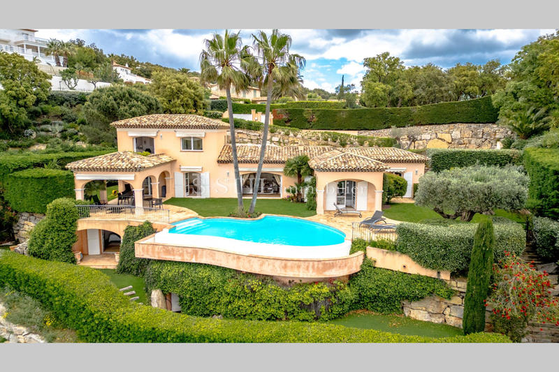 Villa - 200 m² - 5 pièces