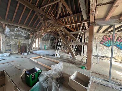 Appartement - 80 m² - 1 pièce