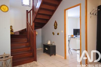 Maison - 90 m² - 5 pièces