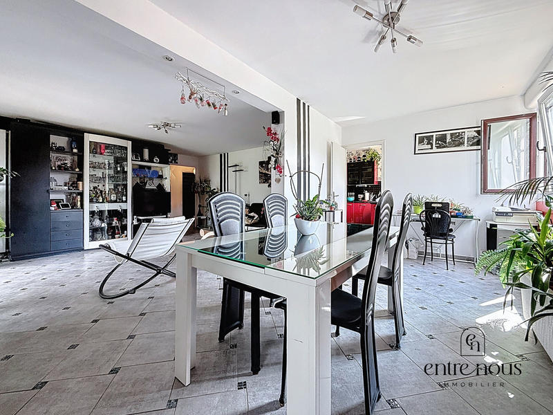 Appartement - 103 m² - 3 pièces