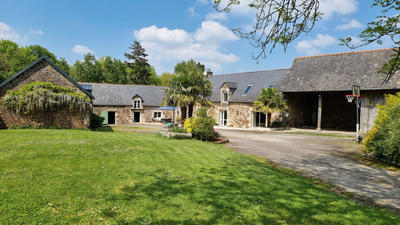 Maison - 159 m² - 7 pièces