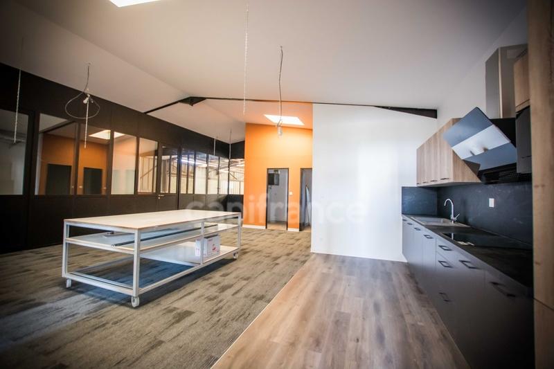 Bureau - 152 m² - 8 pièces