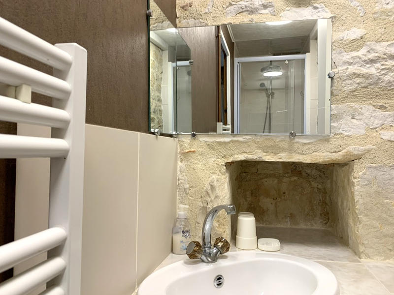 Maison - 220 m² - 7 pièces