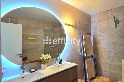 Appartement bourgeois - 121 m² - 4 pièces