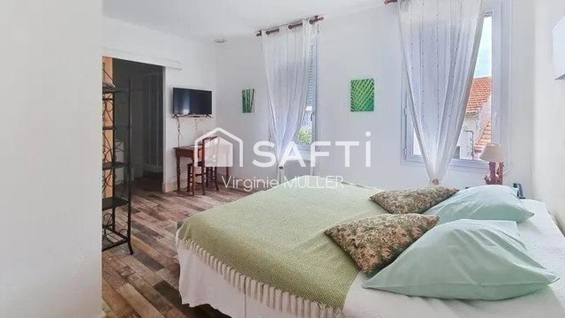 Local commercial - 206 m² - 7 pièces