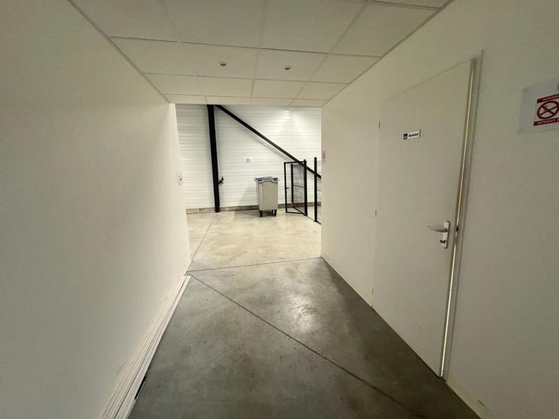 Local commercial - 167 m² - 1 pièce