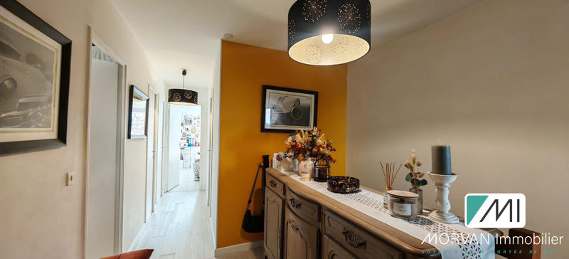 Appartement - 85 m² - 5 pièces