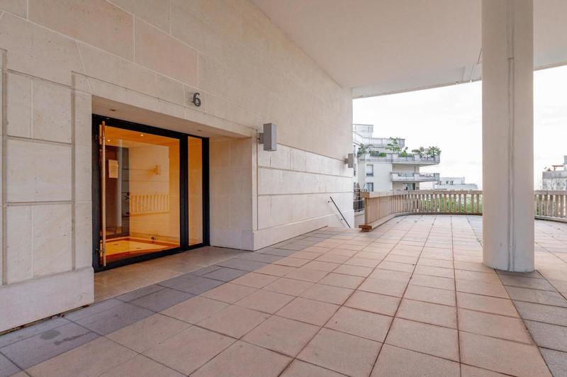 Appartement - 81 m² - 3 pièces