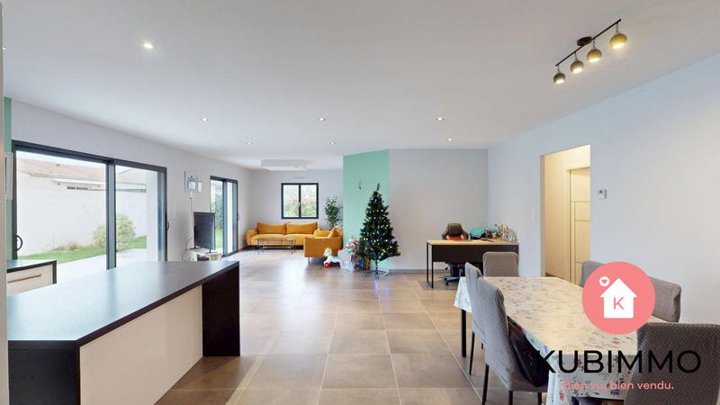 Maison traditionnelle - 121 m² - 5 pièces