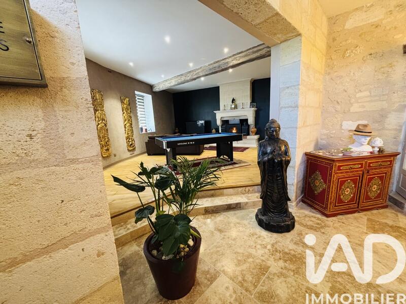 Maison de village - 295 m² - 7 pièces