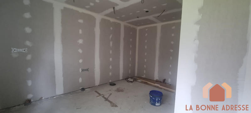 Maison - 310 m² - 9 pièces