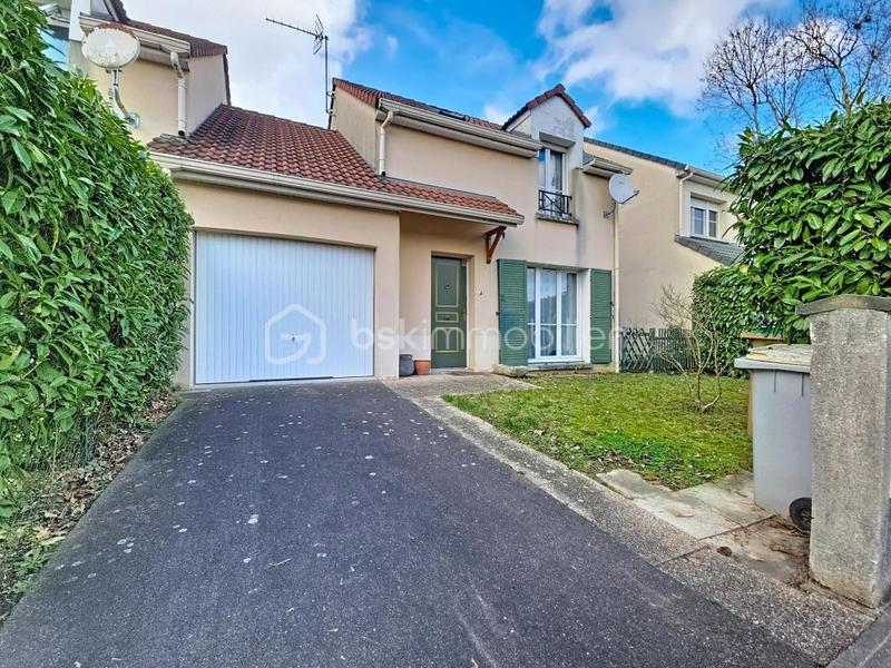 Maison - 80 m² - 4 pièces