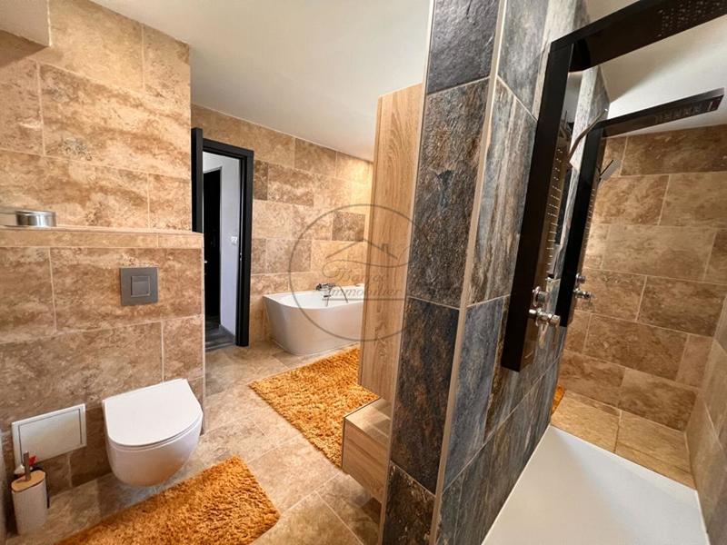 Maison provençale - 183 m² - 4 pièces