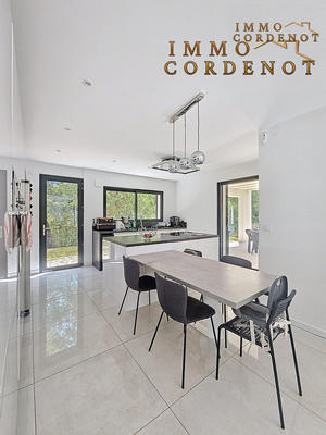 Bastide - 200 m² - 7 pièces