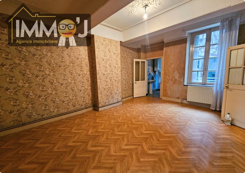 Immeuble - 224 m² - 7 pièces