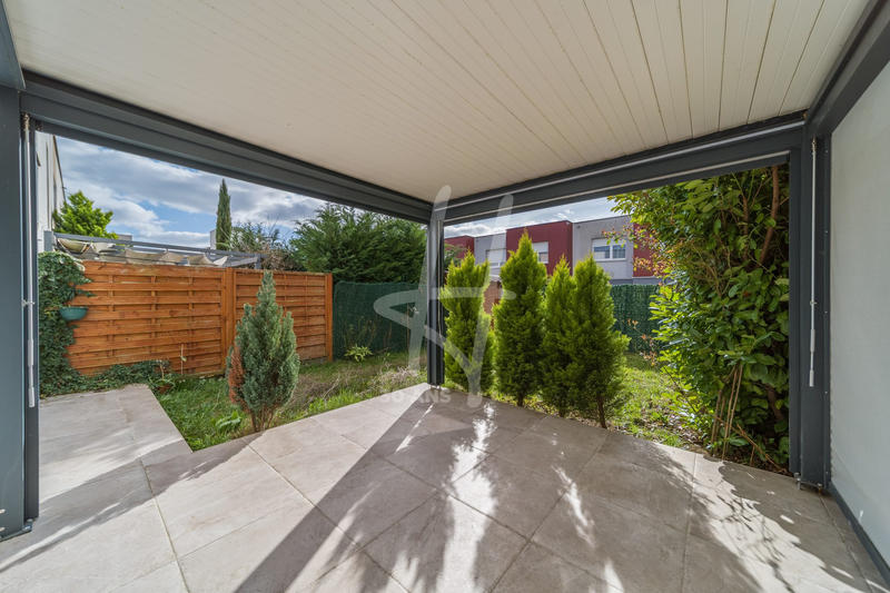 Maison - 100 m² - 5 pièces