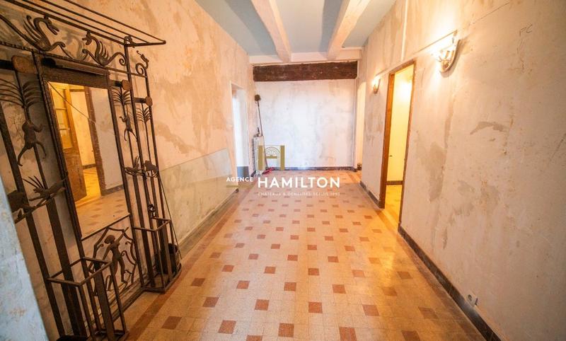 Propriété - 325 m² - 8 pièces