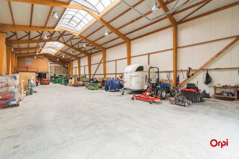 Propriété - 320 m² - 6 pièces