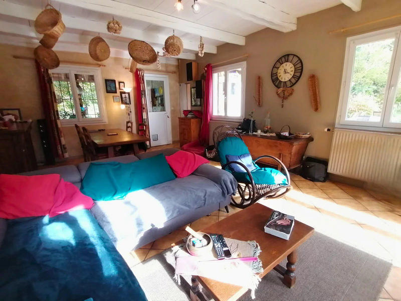 Maison traditionnelle - 112 m² - 6 pièces